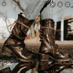 Freebird MOON in olive size 9 women’s